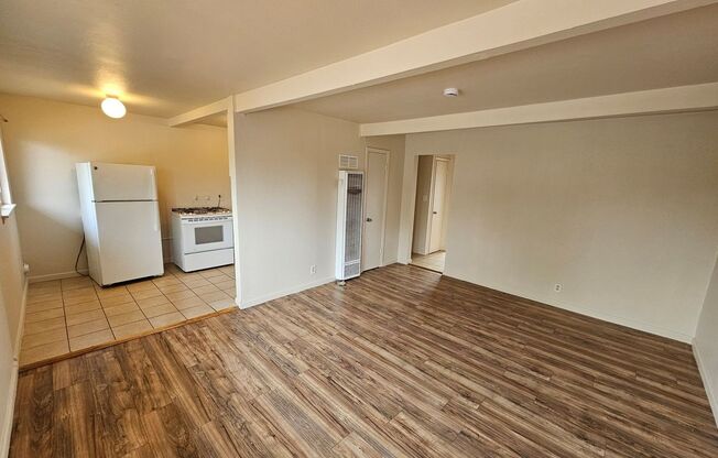 Charming & Spacious Upstairs 2-Bedroom Apartment Looking for a New Tenant!