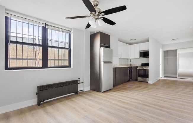 Studio, 1 bath, 250 sqft, $1,425, Unit 1D