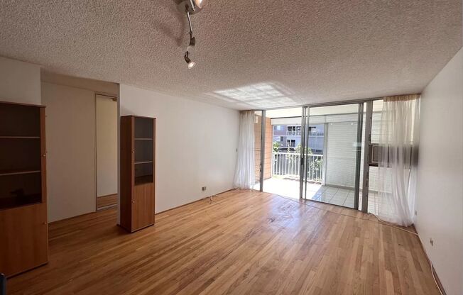 Nuuanu Condo Near Downtown Honolulu!