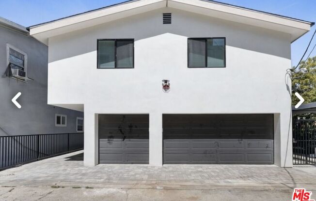 4810 1/2 MASCOT ST