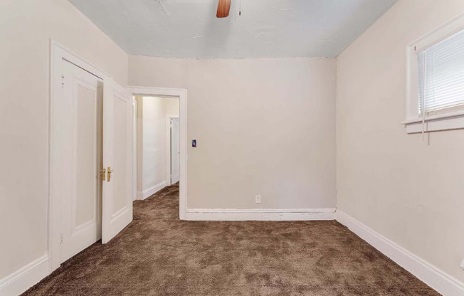 3608 E 147 ST