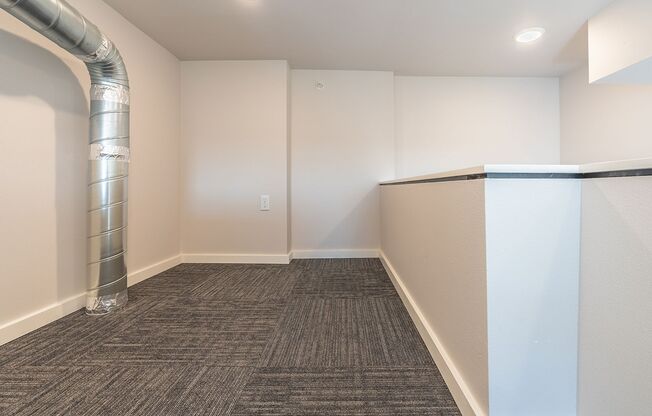 Studio, 1 bath, 330 sqft, $1,145, Unit 513