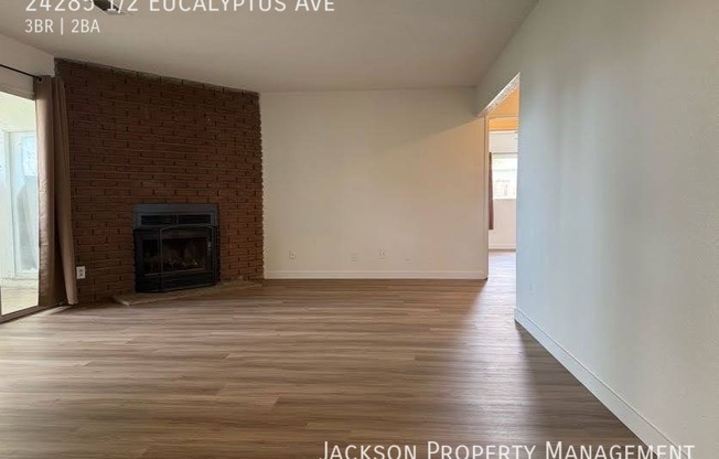 24285 1/2 EUCALYPTUS AVE