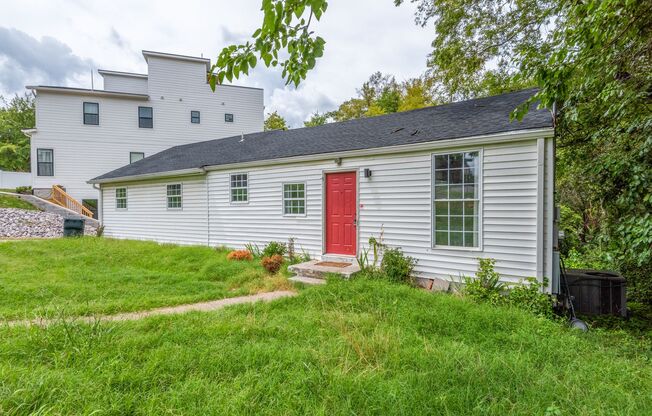 Charming 4BR/2BA Home in South Nashville – Great Location!