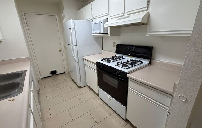 2 beds, 2 baths, $1,395, Unit # 2248
