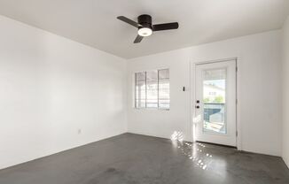 2452 E. Amelia Ave.