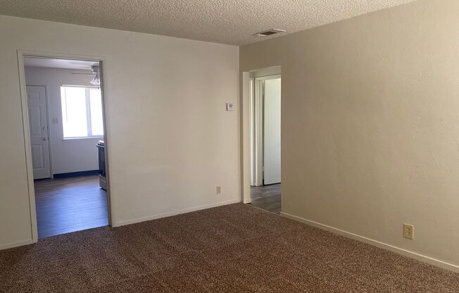 2 beds, 1 bath, 700 sqft, $1,129, Unit 2210