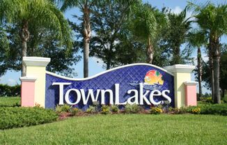 3 Bedroom Single Family Home- In Town Lakes Gated Community, Lehigh Acres