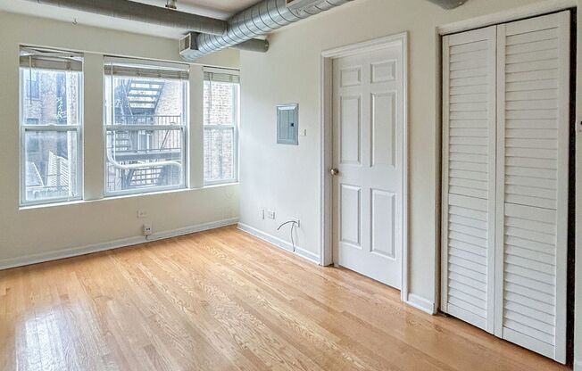 1 bed, 1 bath, 350 sqft, $1,715, Unit 2520-A5