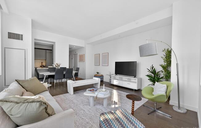 2 beds, 2 baths, 1,442 sqft, $11,500