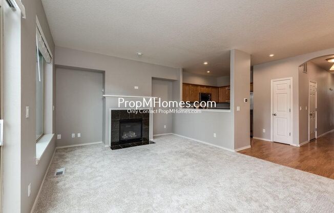 Three Bedroom Townhome in the Heart of Sherwood!