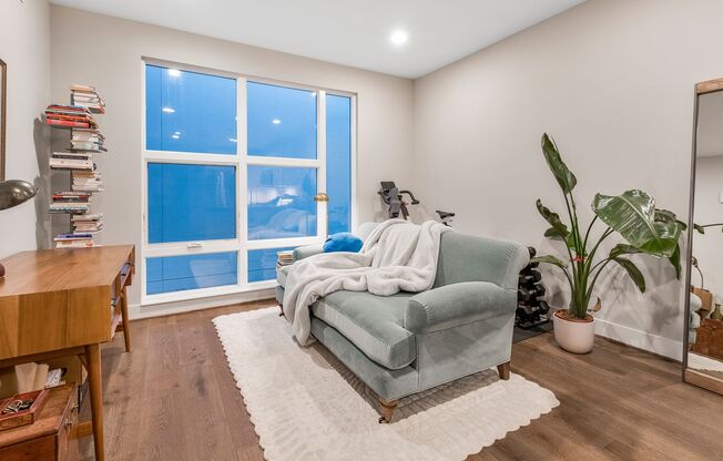 Stunning 1 BR/1 BA Condo in Adams Morgan!