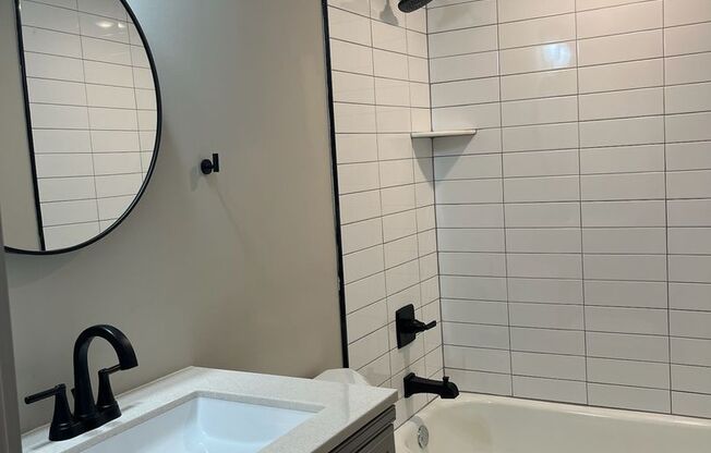 3 beds, 1 bath, 1,000 sqft, $1,175, Unit 1262-2
