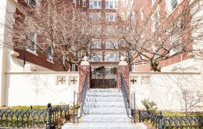 1 bed, 1 bath, 722 sqft, $2,600, Unit 603
