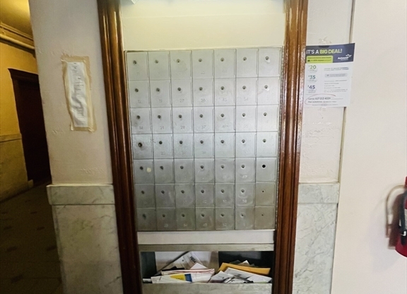 Studio, 1 bath, 475 sqft, $2,400, Unit 54