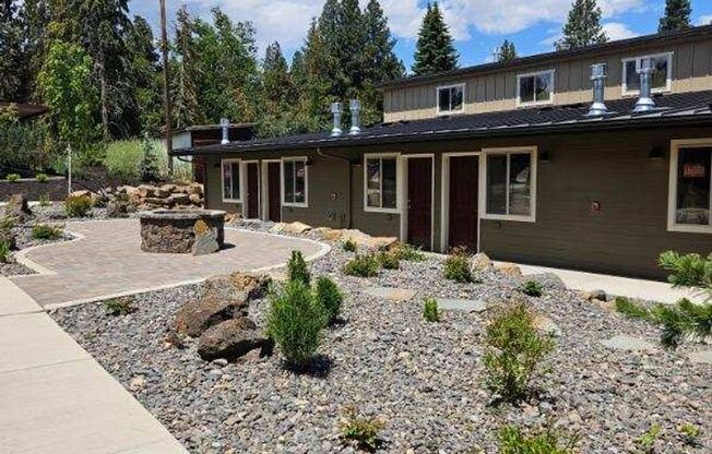 Studio, 1 bath, 403 sqft, $1,340, Unit A116