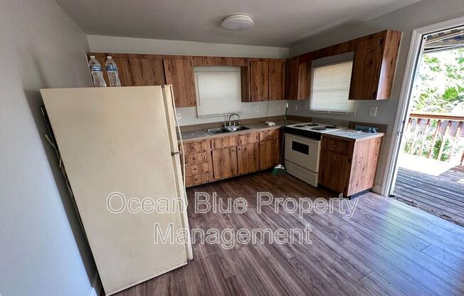 3901 1/2 6 ST S