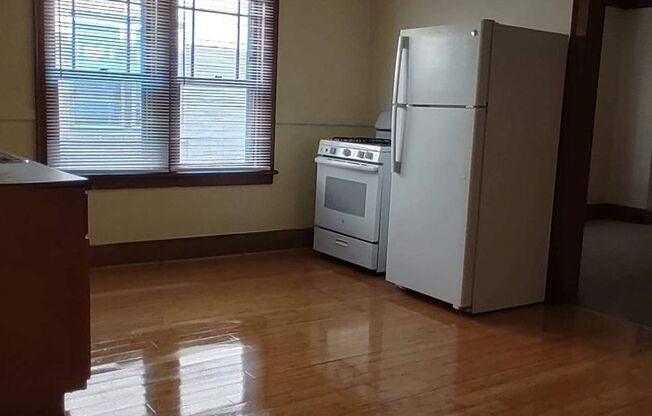 1 bed, 1 bath, 1,050 sqft, $750