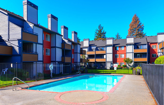 Tacoma Apartments- Sienna Park Pool