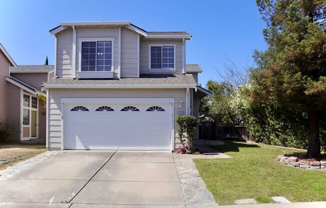 Beautiful Ardenwood home with Loft Available for Rent!
