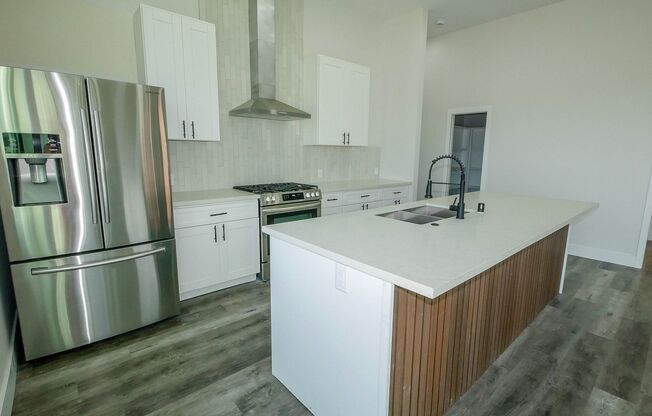 5535-5539 Potomac St.