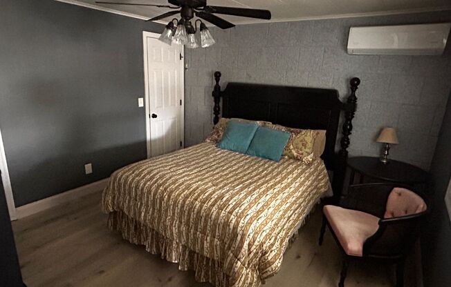 Charming 2-Bedroom Home in Largo – 55+ community