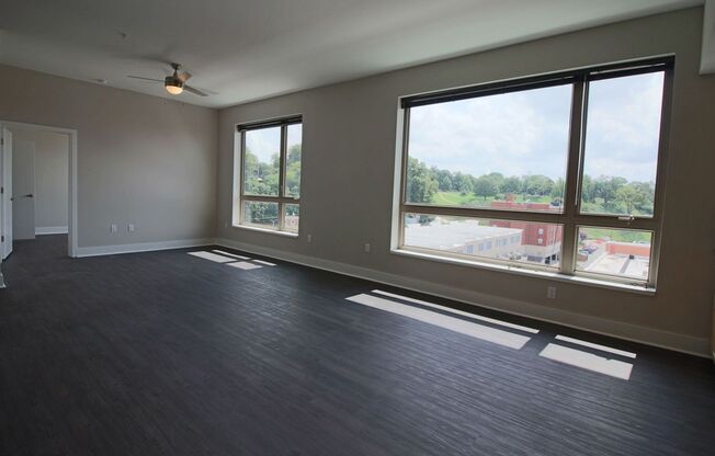 1 bed, 1 bath, 725 sqft, $1,695, Unit APT 724