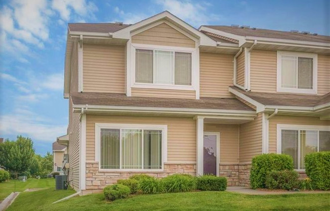 Spacious 3-Bed, 2.5-Bath Townhome in Ankeny, IA – Modern Comfort & Convenience!