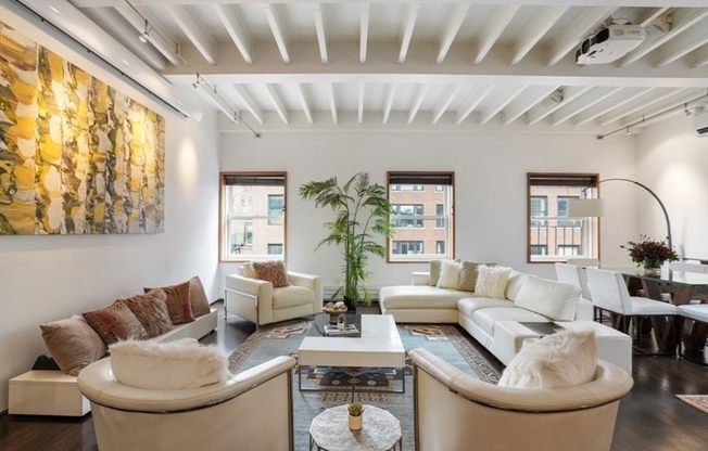 132 COMMONWEALTH