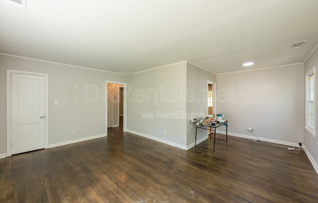 1295 WESTMONT RD SW