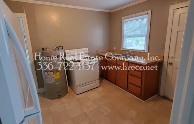 2 beds, 1 bath, $695, Unit 1243