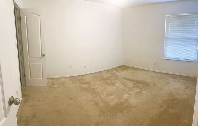 2 beds, 2 baths, 875 sqft, $1,099, Unit 202