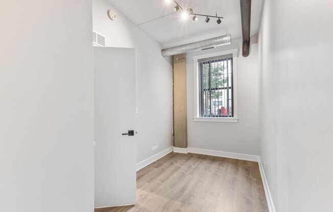 1 bed, 1 bath, 338 sqft, $1,700, Unit 108