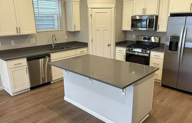 *NEW Construction* Stunning 3BD, 2.5 BA* Single Family Home Featuring Modern Upgrades* in South Hillsboro Reed's Crossing Community*