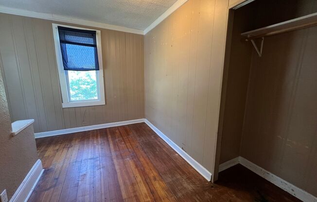 2 beds, 1 bath, $1,150, Unit A926 - Upper