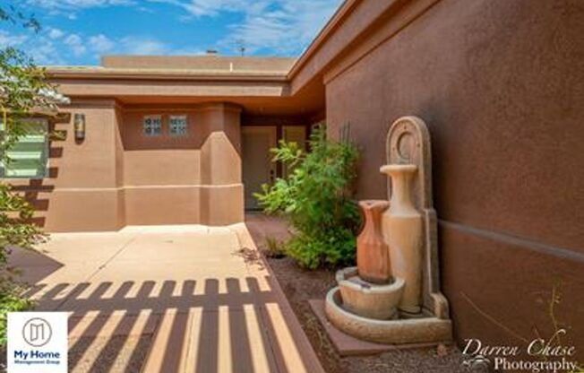 3 beds, 3 baths, $3,200, Unit #44