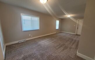 2 beds, 1 bath, $1,095