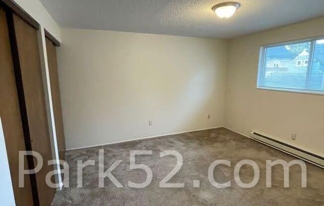 2 beds, 1 bath, $1,395, Unit 3111-07