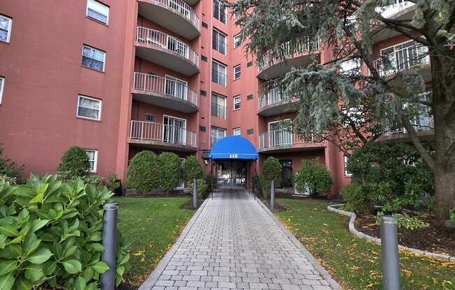 115 W Squantum St