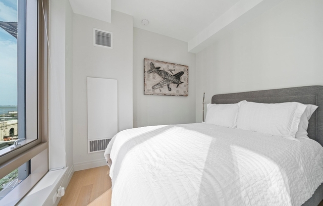 1 bed, 1 bath, 857 sqft, $7,000, Unit 1603