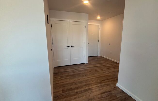 2 beds, 2 baths, 875 sqft, $2,690, Unit 312