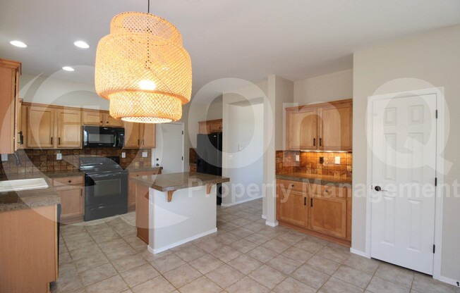 2633 W BISBEE WAY