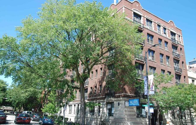 530 W. Diversey