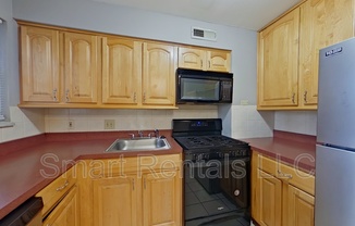 6917 COLONIAL WOODS DR