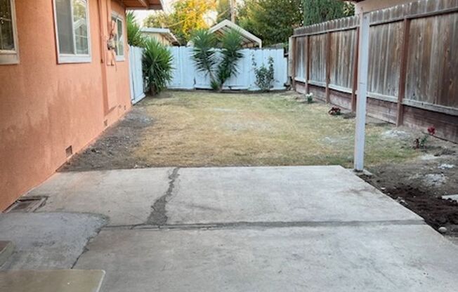 2 beds, 1 bath, $1,500, Unit 139 N Santa Rita St