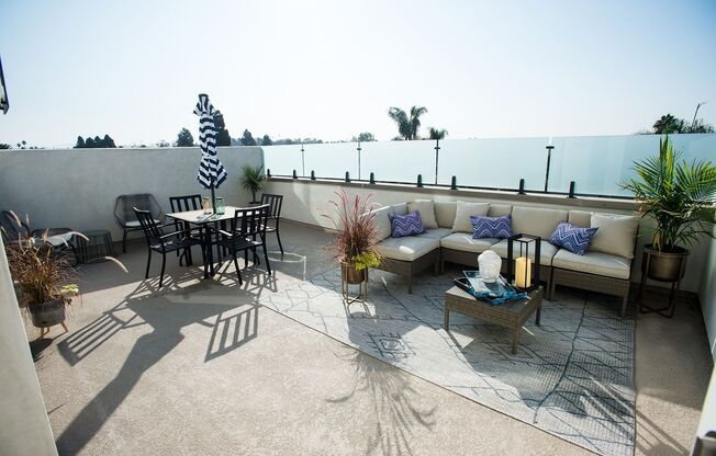 1 bed, 1.5 baths, 772 sqft, $3,088, Unit 410