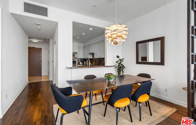 1 bed, 2 baths, 1,120 sqft, $6,000, Unit 36F