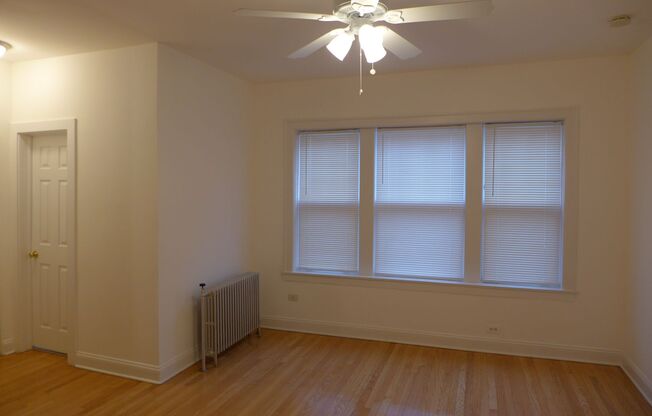 Studio, 1 bath, 400 sqft, $1,295, Unit 110