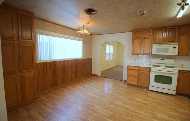 1421 Ross St.