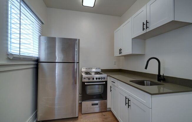 1 bed, 1 bath, $1,299, Unit 718 - 04